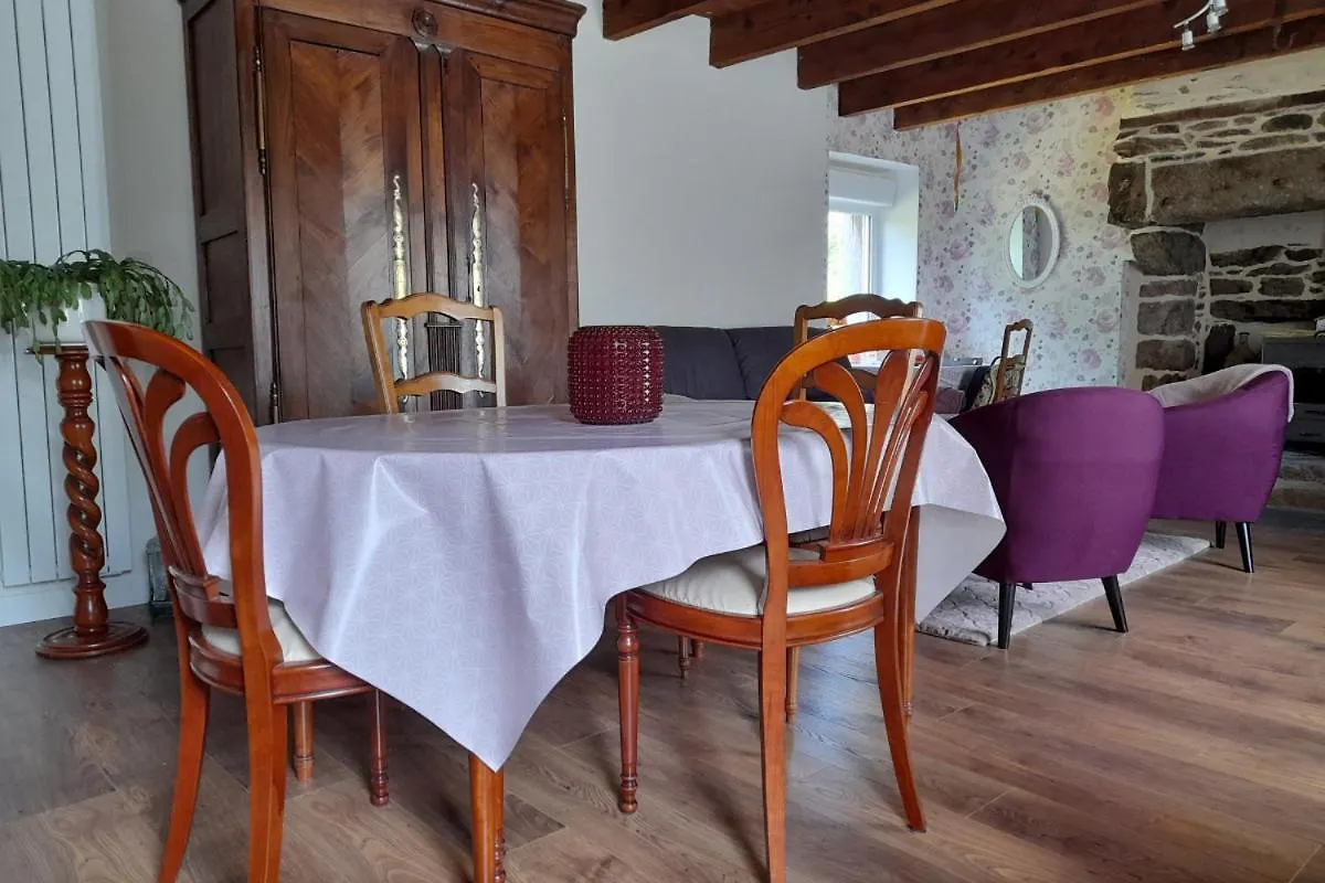 Maison Au Calme En Pleine Nature A Bourbriac Feriehus
